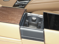2023款 3.0 L6 400PS 典范加长版