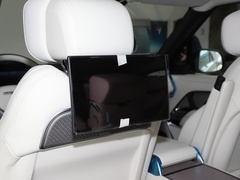 2023款 4.4 V8 530PS 首发版