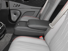 2022款 4.0T V8 Mulliner
