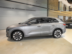 2022款 50 e-tron quattro 荣耀型 锦衣套装