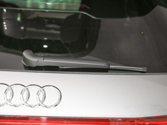 2022款 50 e-tron quattro 荣耀型 锦衣套装