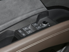 2022款 50 e-tron quattro 荣耀型 锦衣套装