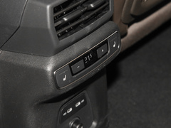 2022款 50 e-tron quattro 荣耀型 锦衣套装