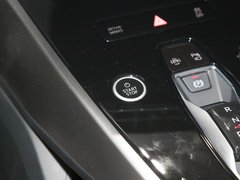 2022款 50 e-tron quattro 荣耀型 锦衣套装