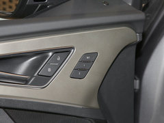 2022款 50 e-tron quattro 荣耀型 锦衣套装