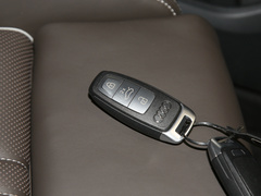 2022款 50 e-tron quattro 荣耀型 锦衣套装