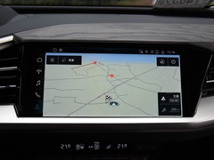 2022款 50 e-tron quattro 荣耀型 锦衣套装