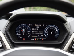 2022款 50 e-tron quattro 荣耀型 锦衣套装