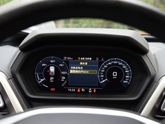 2022款 50 e-tron quattro 荣耀型 锦衣套装