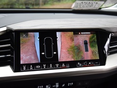 2022款 50 e-tron quattro 荣耀型 锦衣套装