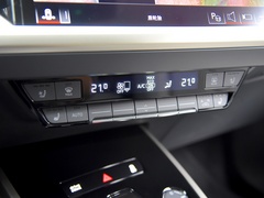 2022款 50 e-tron quattro 荣耀型 锦衣套装