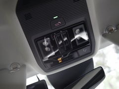 2022款 50 e-tron quattro 荣耀型 锦衣套装