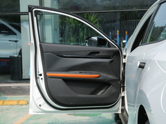 2022款 1.5T 卓越型