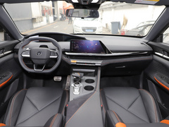 2022款 1.5T 运动版