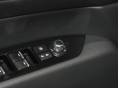 2022款 2.0L 自动两驱智雅型