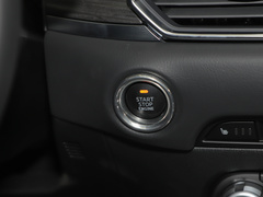 2022款 2.0L 自动两驱智雅型