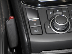 2022款 2.0L 自动两驱智雅型