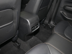 2022款 2.0L 自动两驱智雅型