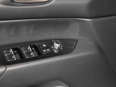 2022款 2.0L 自动两驱智雅型