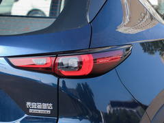 2022款 2.5L 自动两驱智尊型