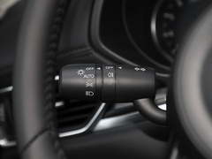 2022款 2.5L 自动两驱智尊型