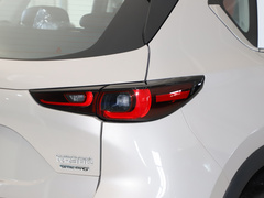 2022款 2.5L 自动两驱智尊型