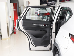 2022款 2.5L 自动两驱智尊型