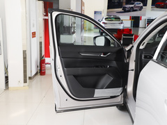 2022款 2.5L 自动两驱智尊型