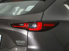 2022款 2.5L 自动四驱尊耀型