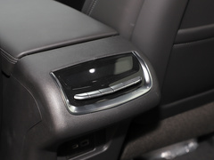 2022款 2.0T 六座四驱豪华型标准版
