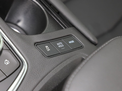 2022款 2.0T 六座四驱豪华型标准版