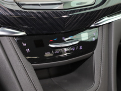 2022款 2.0T 六座四驱豪华型标准版
