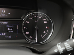 2022款 2.0T 六座四驱豪华型标准版