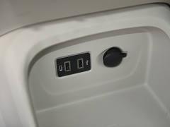 2022款 400km标准续航 尊贵型 三元锂