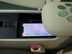2022款 400km标准续航 尊贵型 三元锂