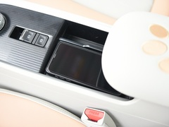 2022款 400km标准续航 尊贵型 三元锂