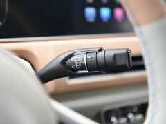2022款 400km标准续航 尊贵型 三元锂