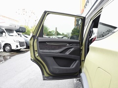 2022款 2.0T 柴油四驱亚马逊版 5座