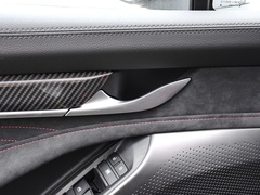 2022款 2.0T 柴油四驱亚马逊版 5座