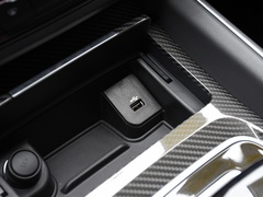 2022款 2.0T 柴油四驱亚马逊版 5座