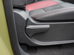 2022款 2.0T 柴油四驱亚马逊版 5座