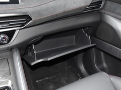 2022款 2.0T 柴油四驱亚马逊版 5座