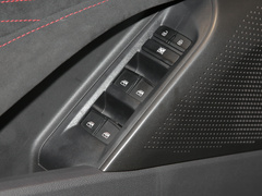 2022款 2.0T 柴油四驱亚马逊版 7座