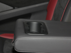 2022款 2.0T 柴油四驱亚马逊版 7座