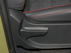 2022款 2.0T 柴油四驱亚马逊版 7座