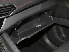 2022款 2.0T 柴油四驱亚马逊版 7座
