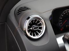 2022款 GLB 220 4MATIC 