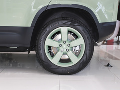 2023款 110 V8