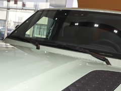 2023款 110 V8