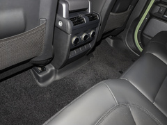 2023款 110 V8